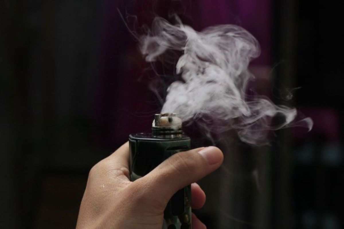 Risiko vape sebagai rokok elektrik pada remaja